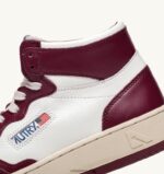 Autry άνδρες medalist mid sneakers σε δερμάτινο λευκό μπορντό 04FXF25 - Image 6