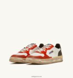 Autry άνδρες super vintage χαμηλά sneakers σε δερμάτινο λευκό πορτοκαλί και στρατιωτικό τόνο 04FXF32 - Image 2
