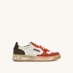 Autry άνδρες super vintage χαμηλά sneakers σε δερμάτινο λευκό πορτοκαλί και στρατιωτικό τόνο 04FXF32