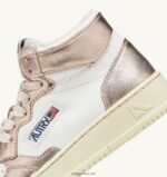Autry γυναίκες δίχρωμα mid sneakers medalist σε δερμάτινο λευκό και μπρονζέ 04FXF191 - Image 6