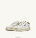 Autry γυναίκες Ολυμπιονίκης χαμηλά αθλητικά παπούτσια σε δερμάτινο λευκό και σκουριά 04FXF216 - Image 2