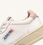 Autry γυναίκες Ολυμπιονίκης χαμηλό sneaker σε pelle morbida di capra e spugna bianco e πούδρα 04FXF223 - Image 6
