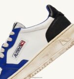 Autry γυναίκες σούπερ vintage χαμηλά sneakers σε δερμάτινο λευκό μπλε και μαύρο 04FXF200 - Image 6
