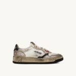 Autry γυναίκες super vintage χαμηλά sneakers σε διχτυωτό και σουέντ λευκό και oro 04FXF199